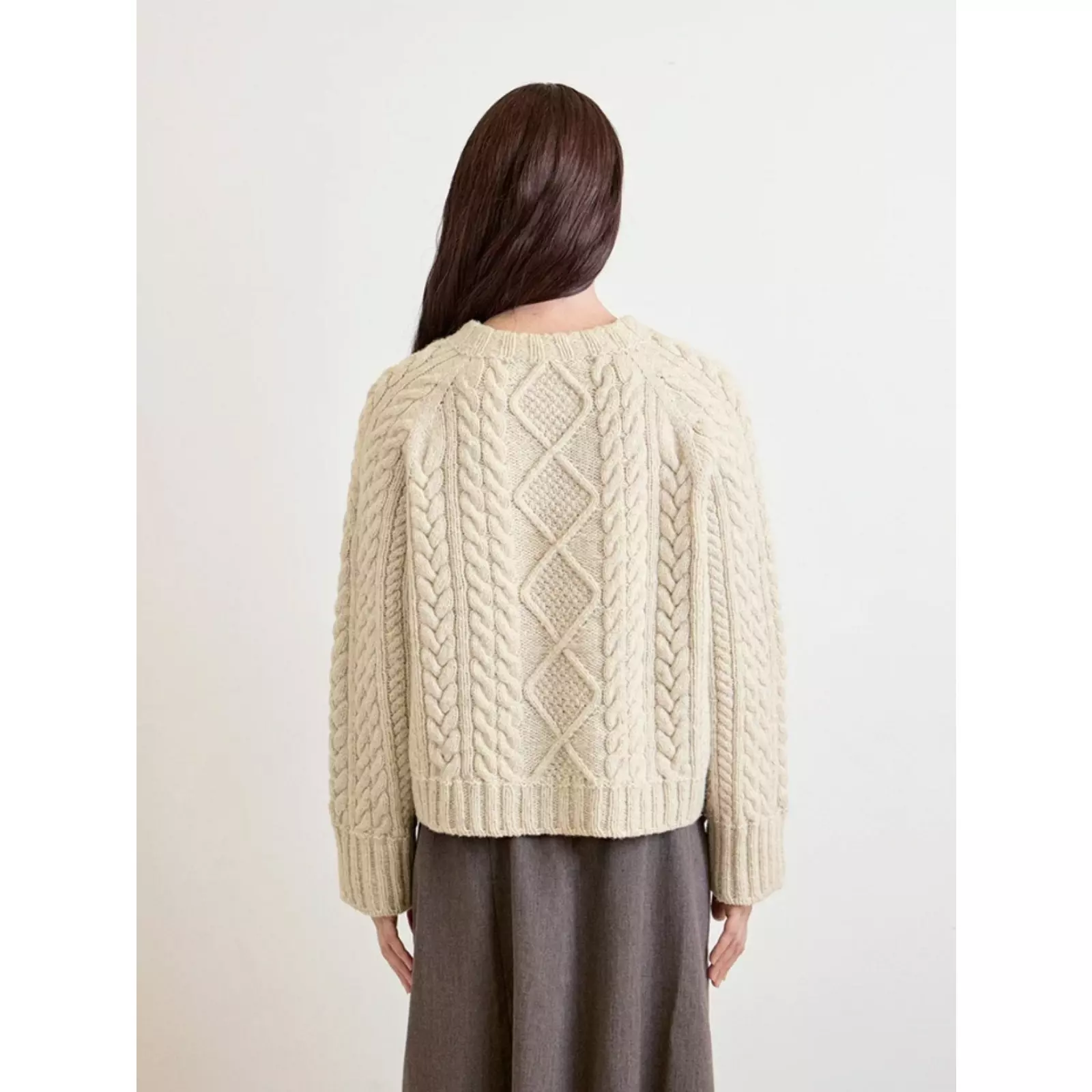 Sandnes Anleitungsheft 2602 Nr. 8 Loom Sweater - Image 2